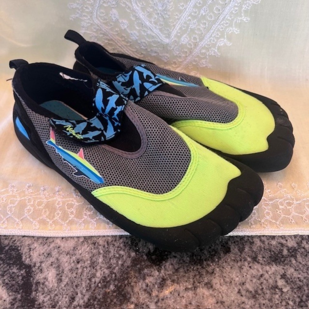Newtz Water Shoes Kids Size 11 Gray Blue Shark Print Good Condition Mesh Strap